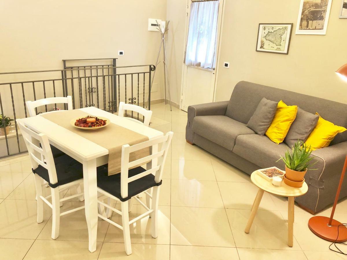 Giader'S House - Free Parking Apartment คาตาเนีย ภายนอก รูปภาพ