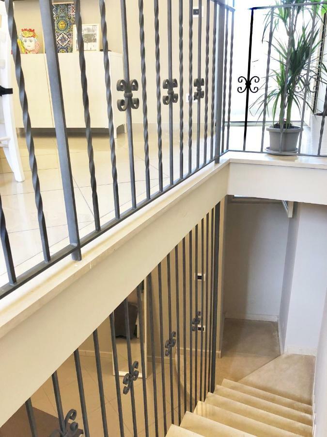 Giader'S House - Free Parking Apartment คาตาเนีย ภายนอก รูปภาพ