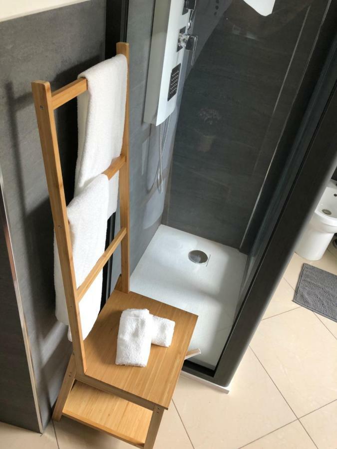Giader'S House - Free Parking Apartment คาตาเนีย ภายนอก รูปภาพ