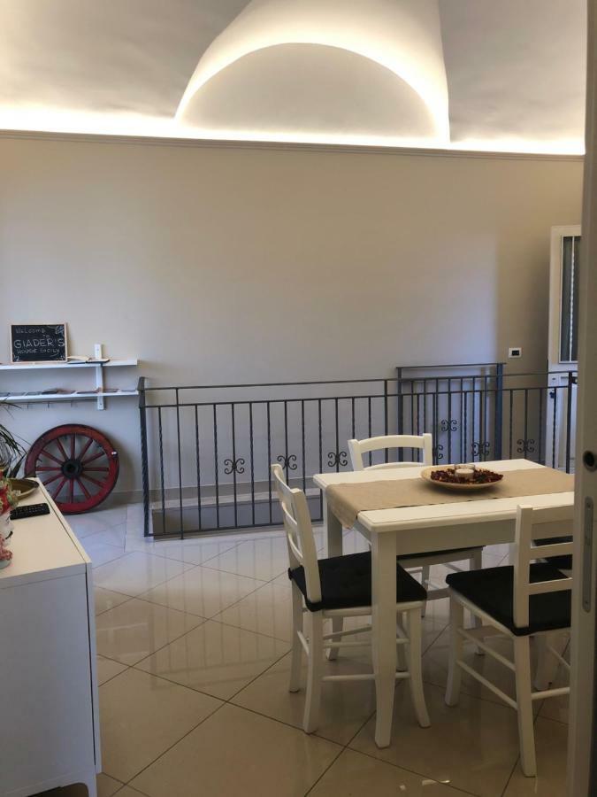 Giader'S House - Free Parking Apartment คาตาเนีย ภายนอก รูปภาพ